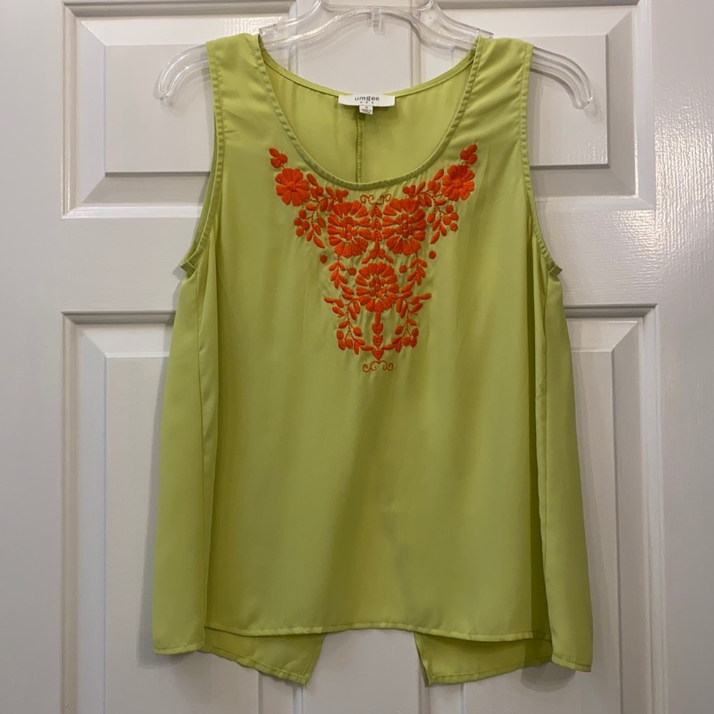 Umgee Ladies embellished swing blouse, size small